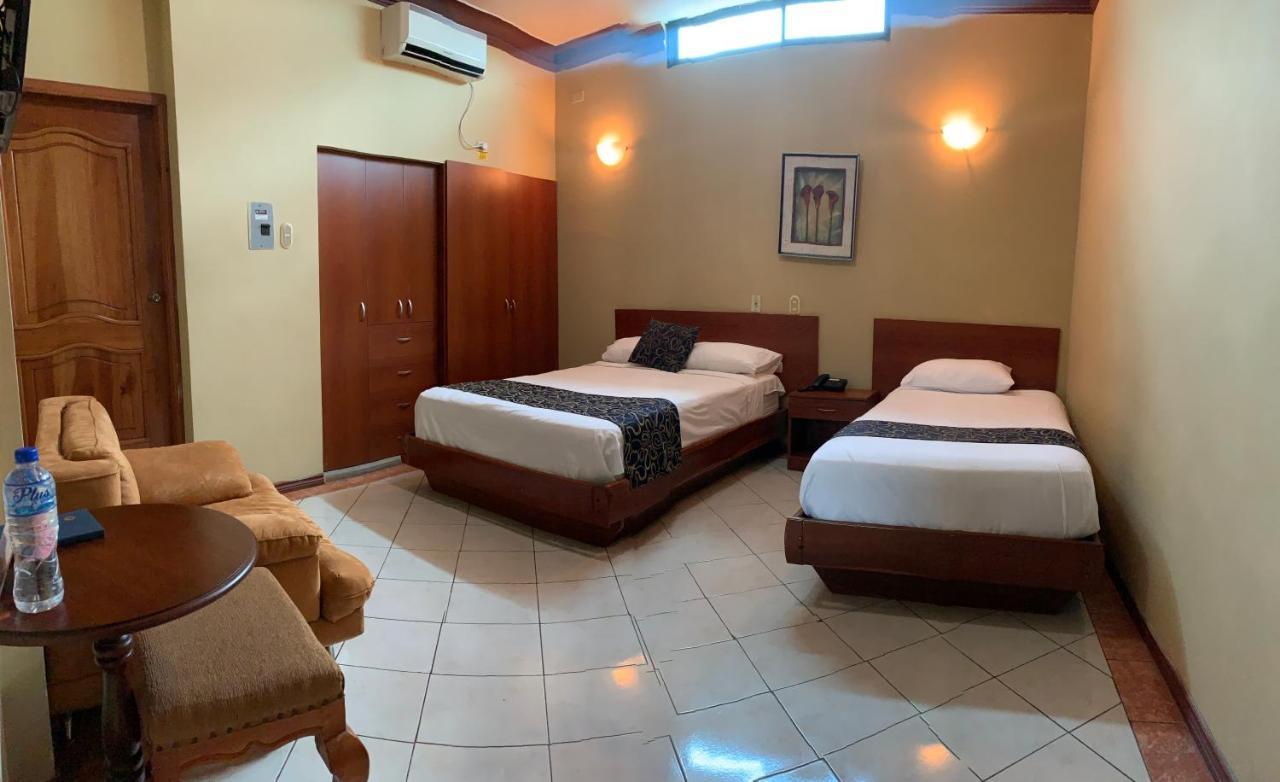 House Center Hotel Milagro Buitenkant foto