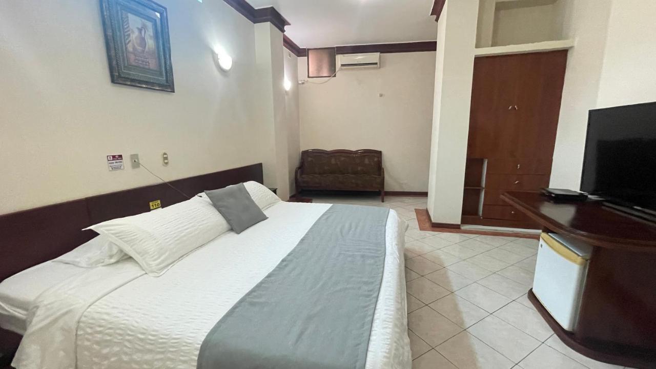 House Center Hotel Milagro Buitenkant foto