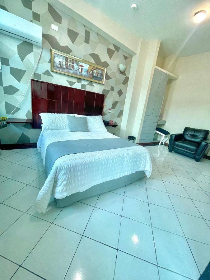 House Center Hotel Milagro Buitenkant foto