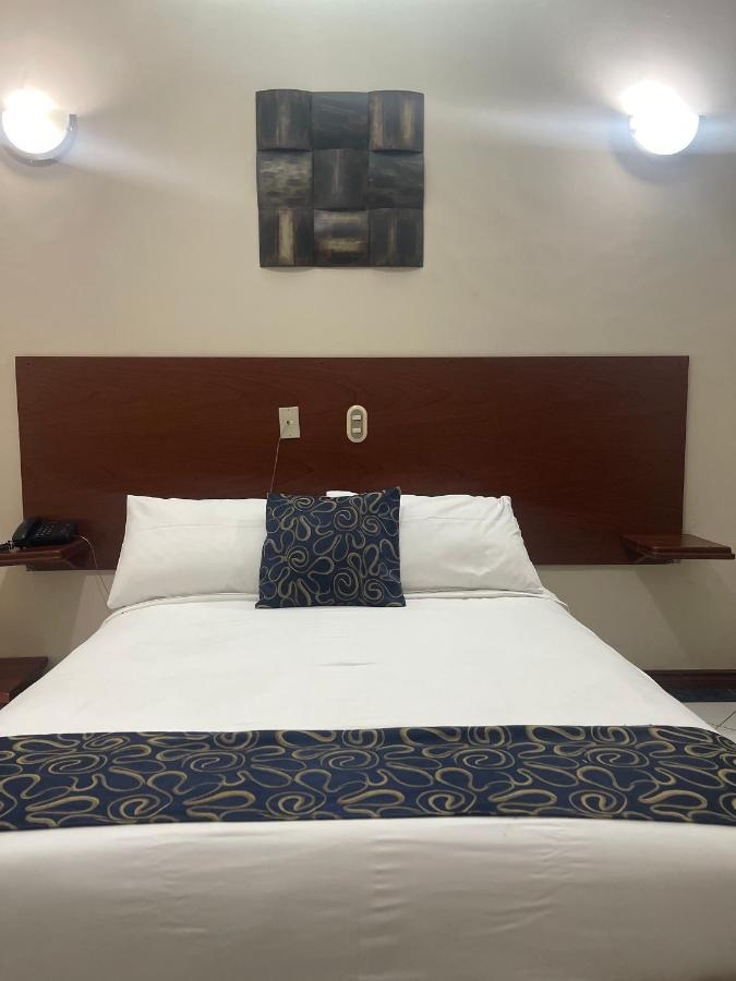 House Center Hotel Milagro Buitenkant foto