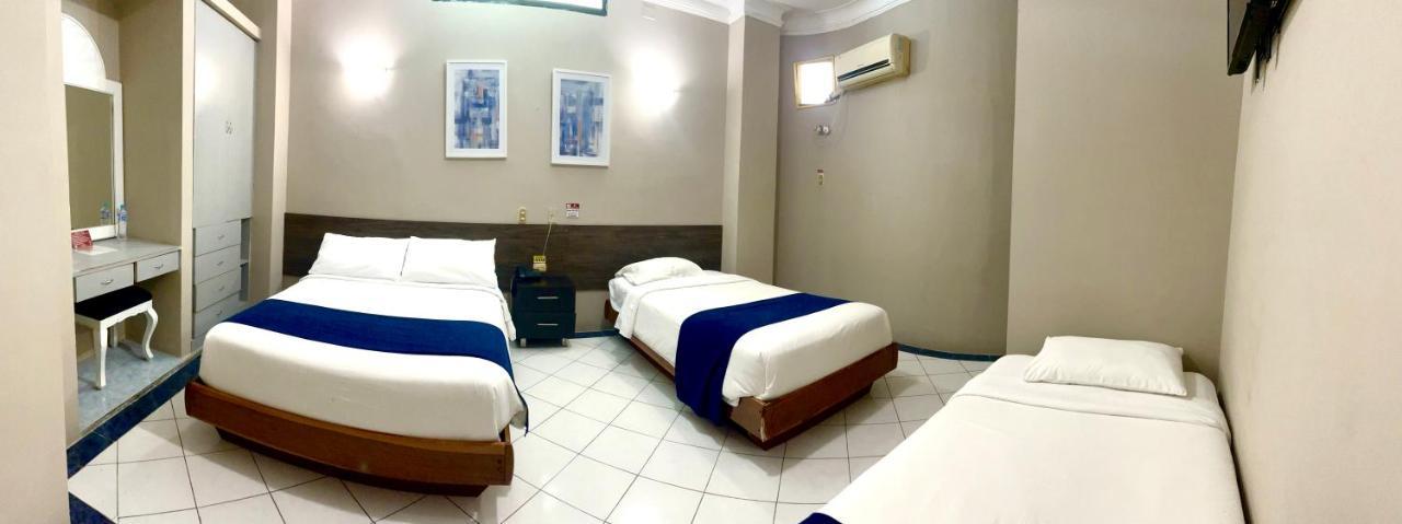 House Center Hotel Milagro Buitenkant foto