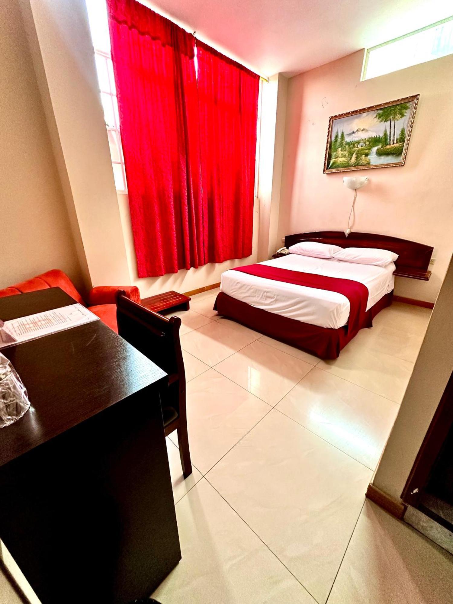 House Center Hotel Milagro Buitenkant foto