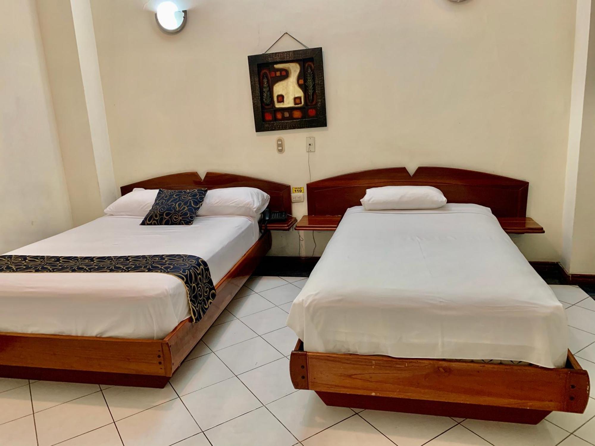 House Center Hotel Milagro Buitenkant foto